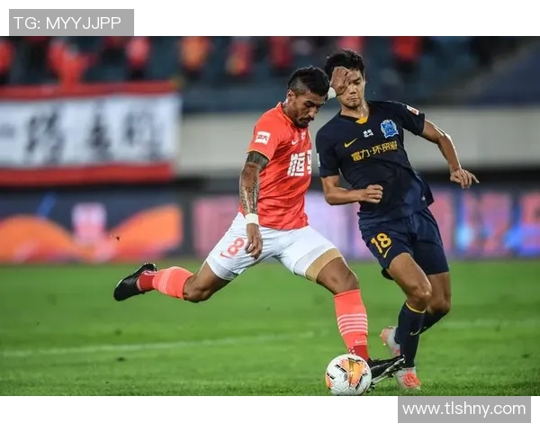 中超激战卓尔迎战富力争夺关键三分全力以赴展现球队实力